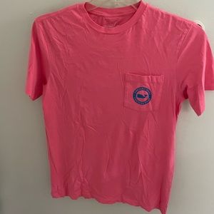 Vineyard vines tee shirt